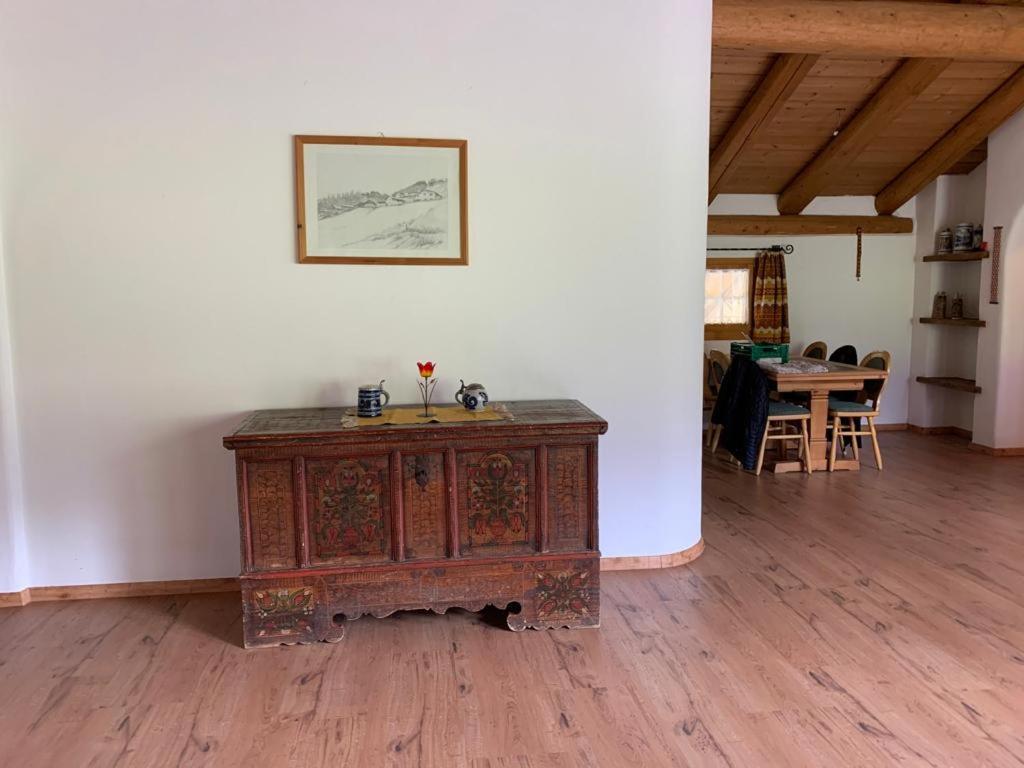 Ferienwohnung Jalet Tschierv Eksteriør billede